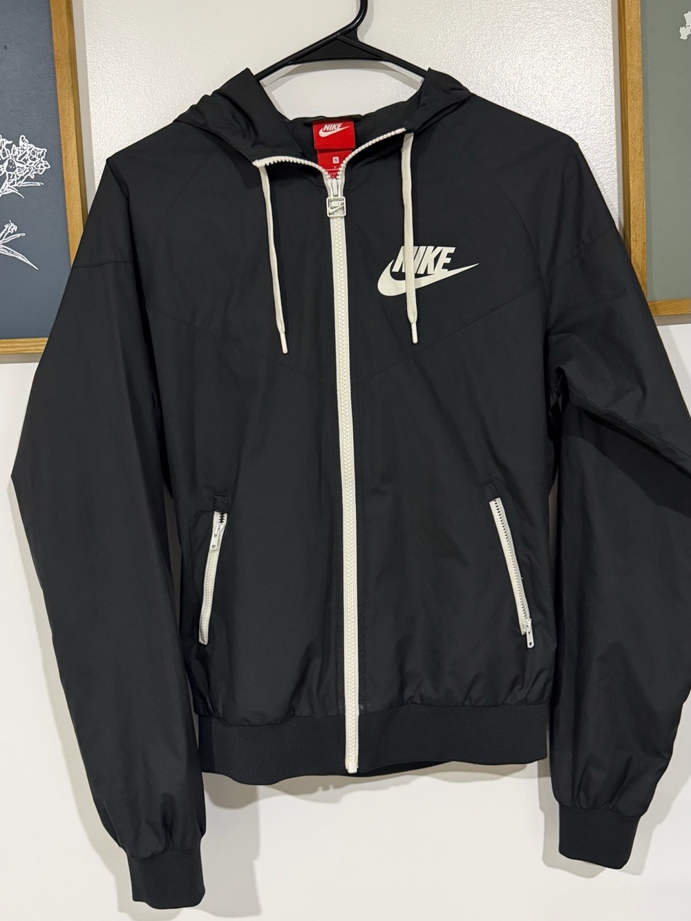Nike Women’s Black Windbreaker Jacket with Hood